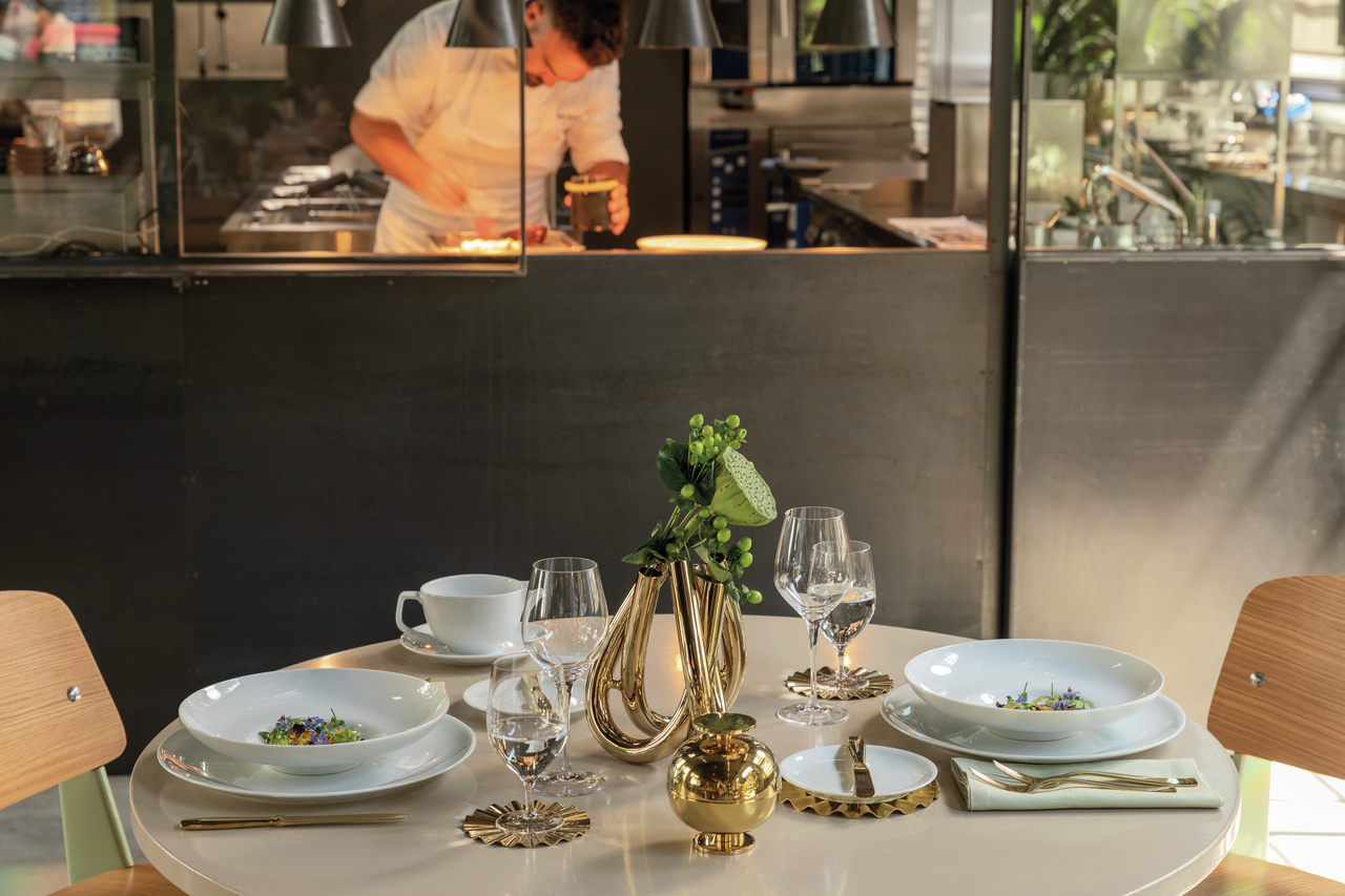 Tabletop and Dinnerware 