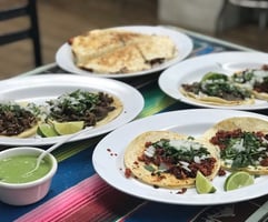 Taqueria El Gallo Azteca - Taco-Dish