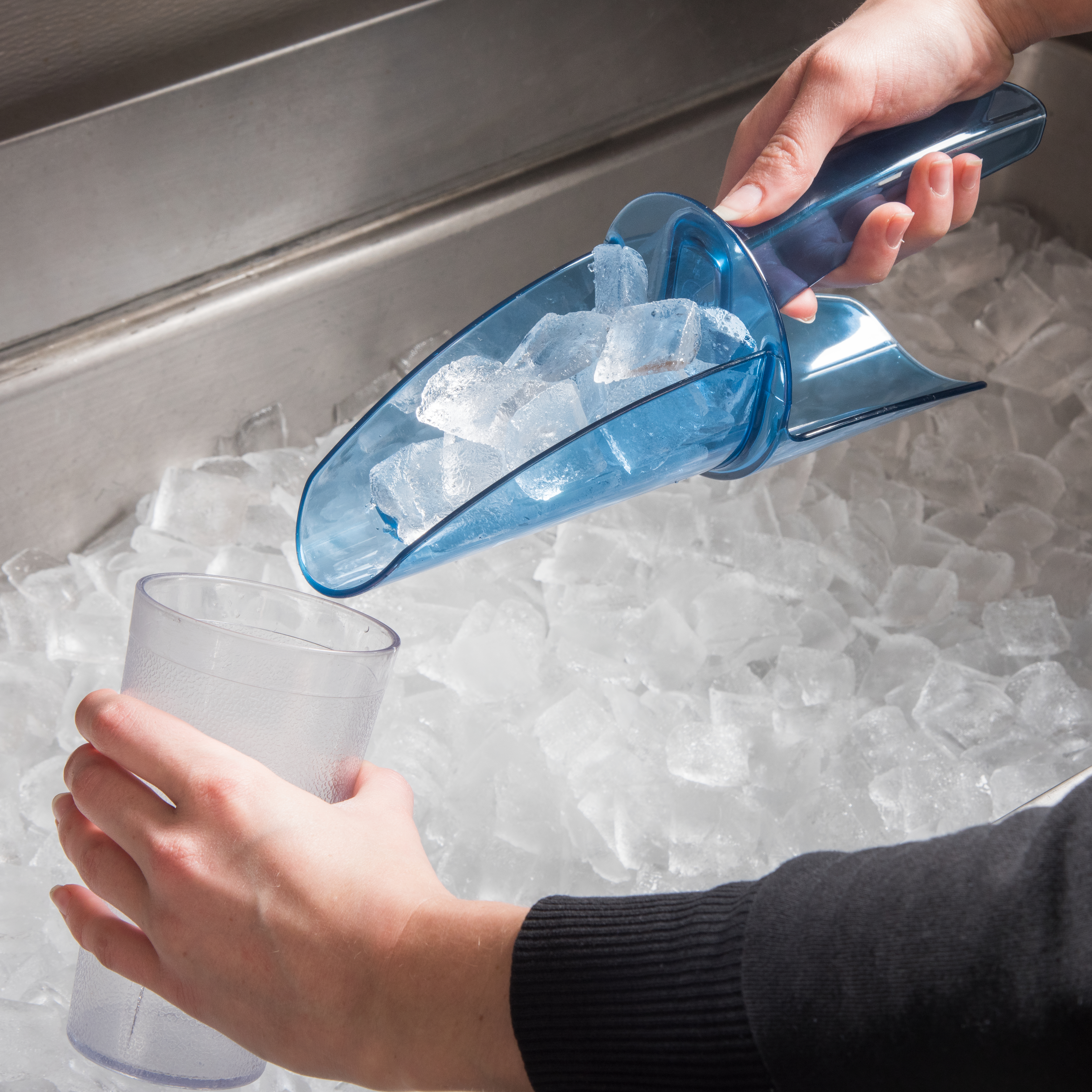 safe ice holder 