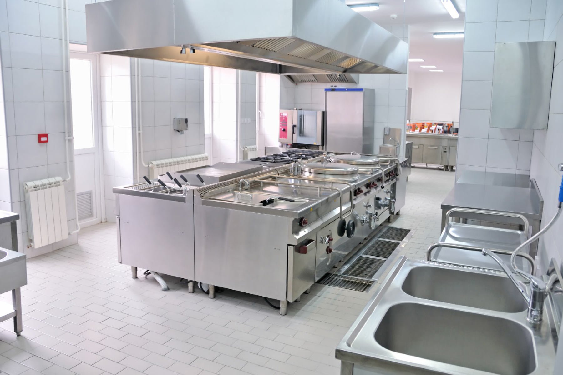 commercial kitchen dishwahser area design