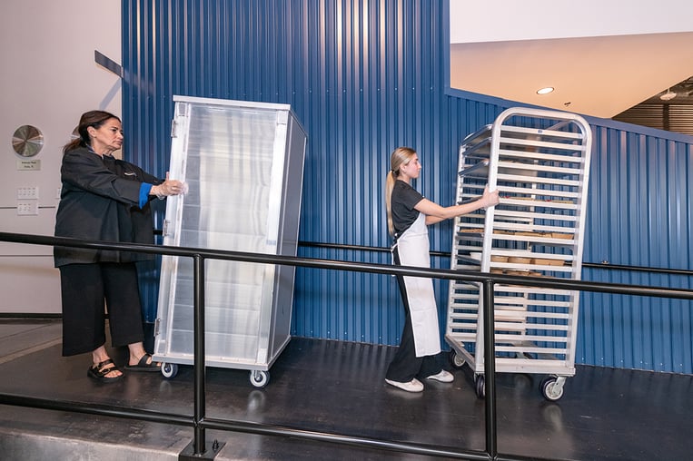 mobile-pan-racks