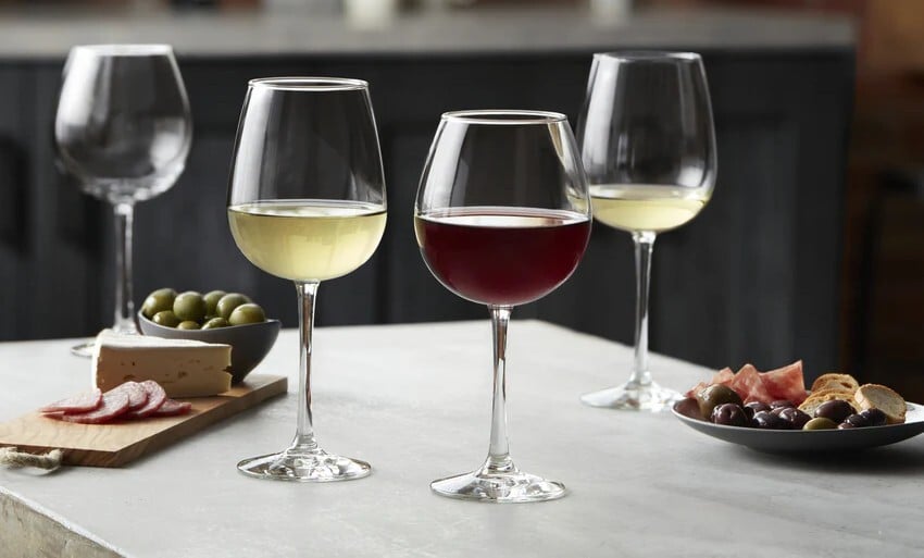 Sam Tell’s Take: Choosing the Right Wine Glass for Every Pour