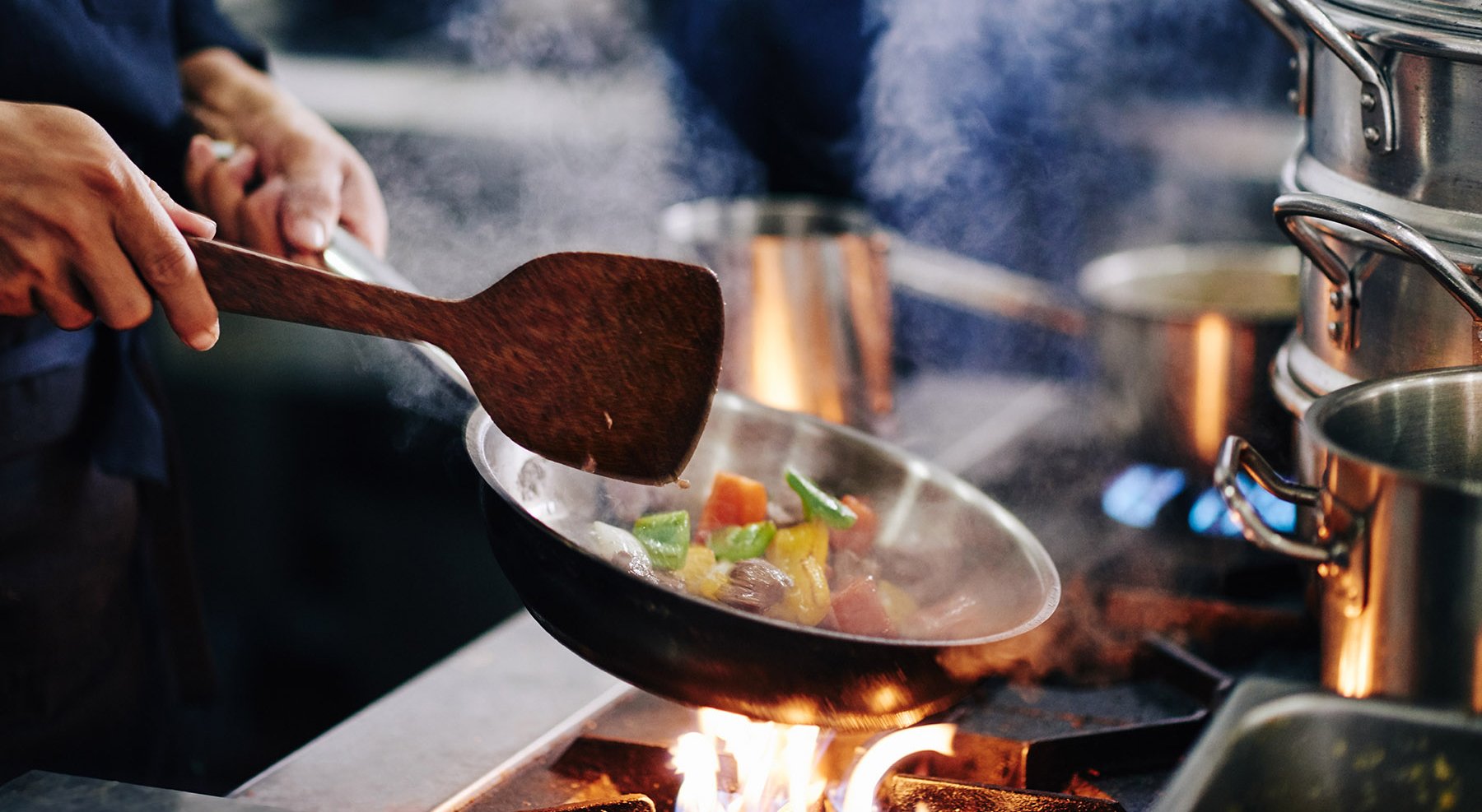 Chef-cooking-up-some-stir-fry