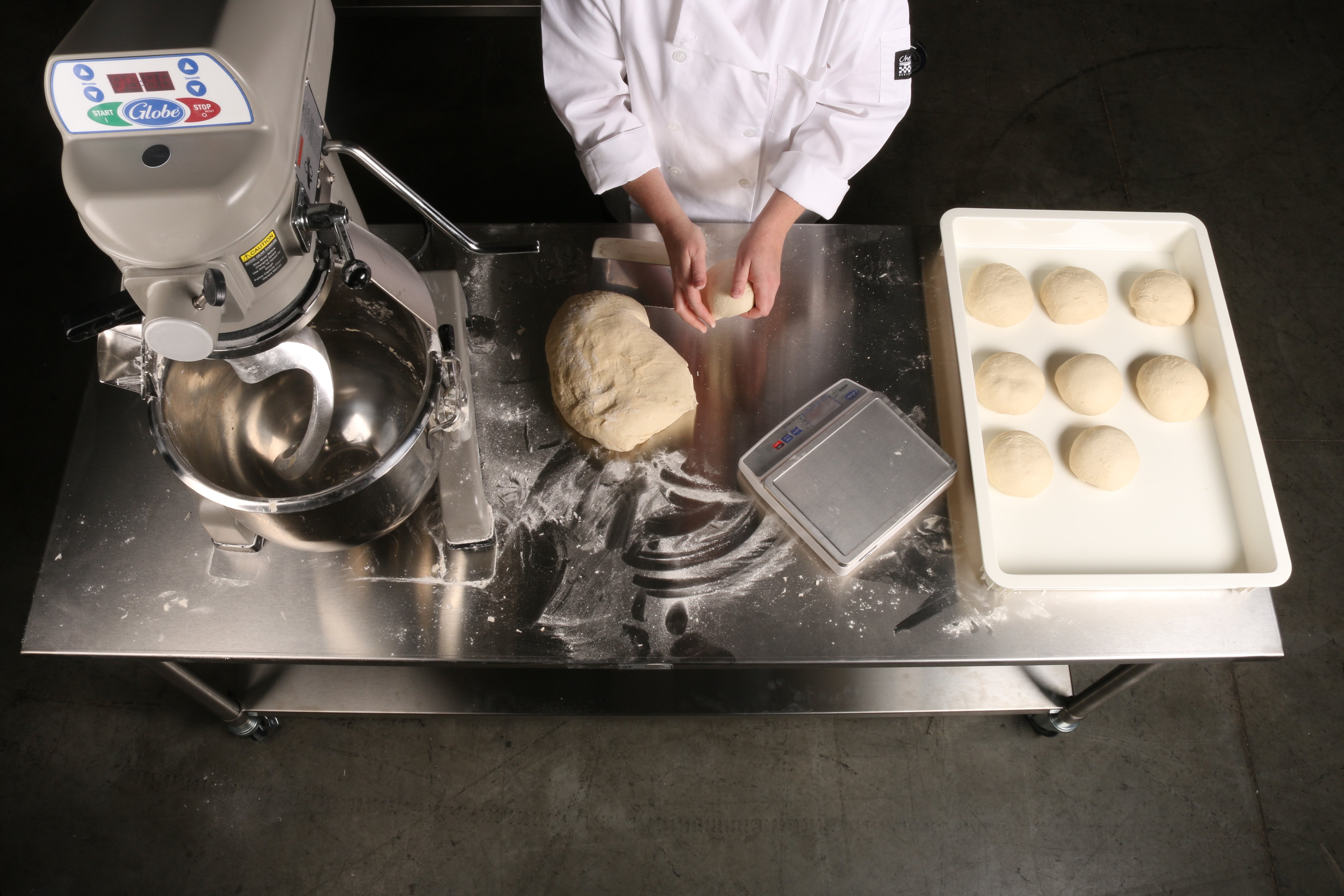 Planetary vs. Spiral Mixers: Which One's Right For Your Kitchen?